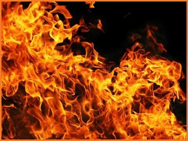 fire in karachi.
